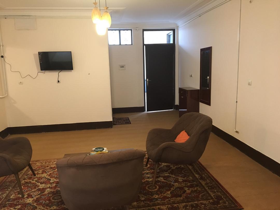 سوئیت آپارتمان زاهدان تک خواب