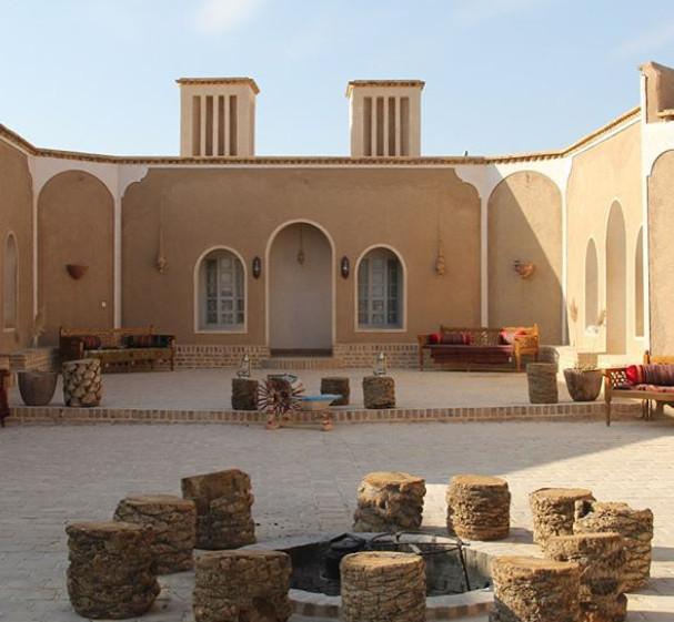 بوم گردی در سرایان