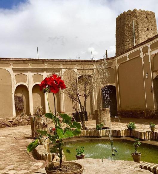 بهترین اقامتگاه بوم گردی گناباد