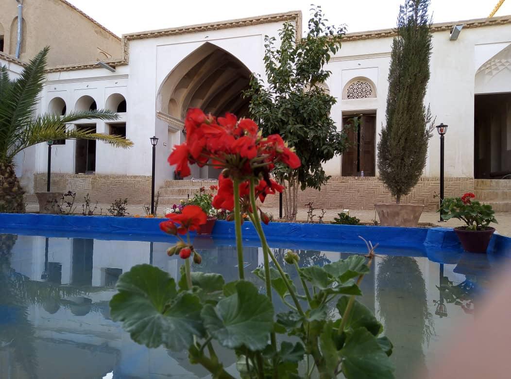 بوم گردی در نی ریز