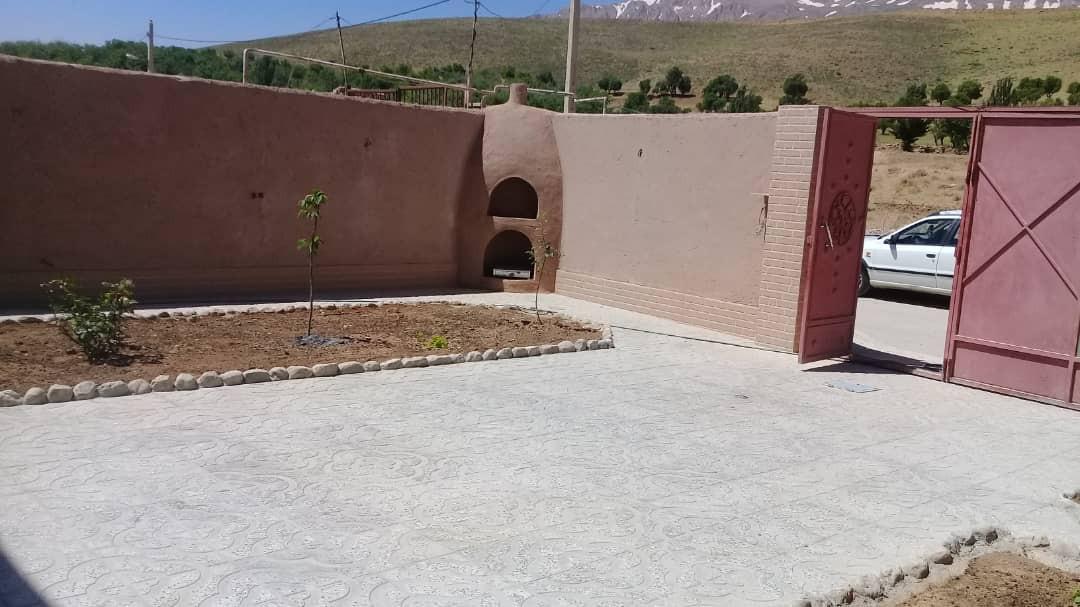 اقامتگاه بومگردی بروجن