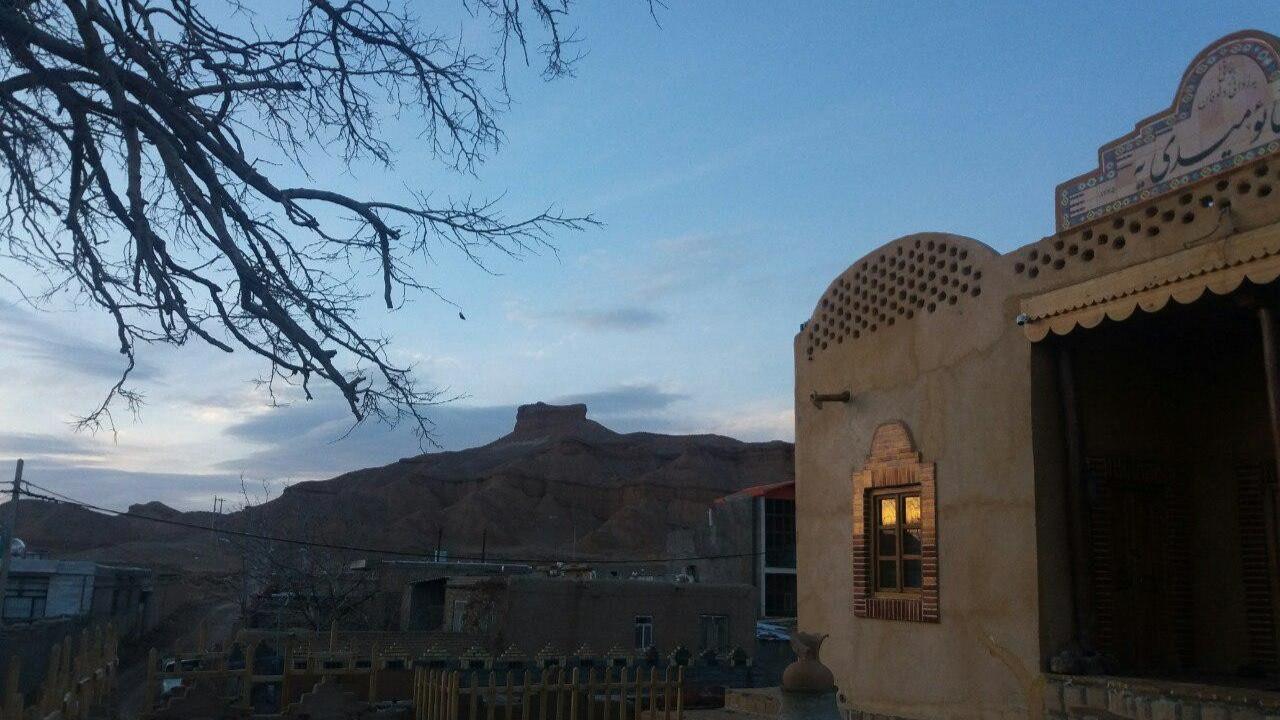 اقامتگاه بوم گردی اسفراین
