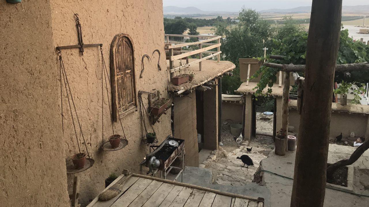 اقامتگاه بوم گردی در سپیدان