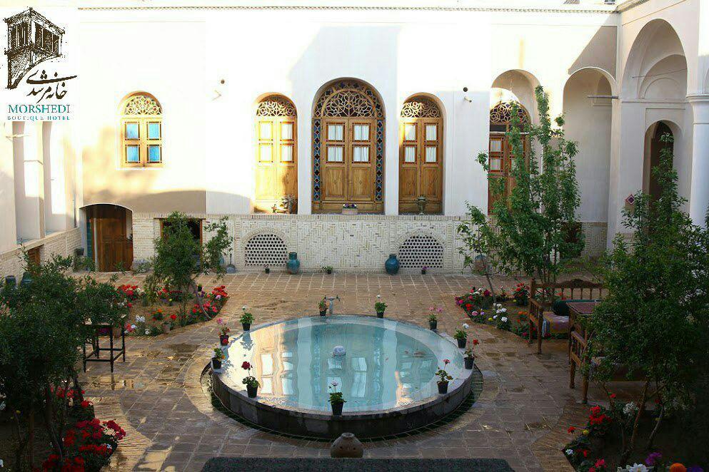 اتاق 102