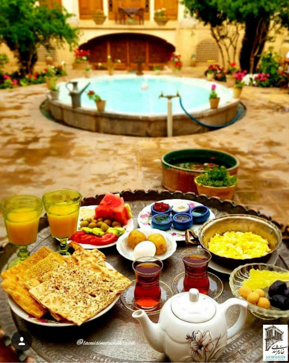 اتاق 102