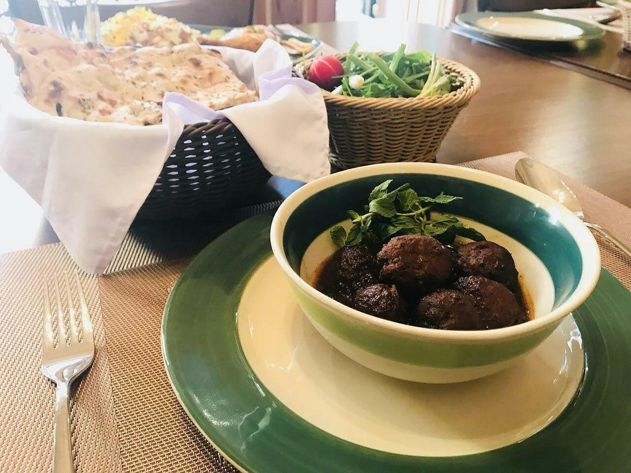 اتاق 102