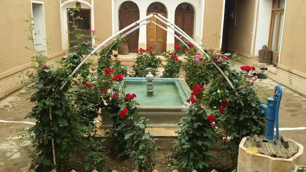 بوم گردی صد طاقچه تودشک