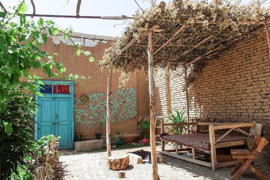 اقامتگاه بومگردی درسجین ابهر