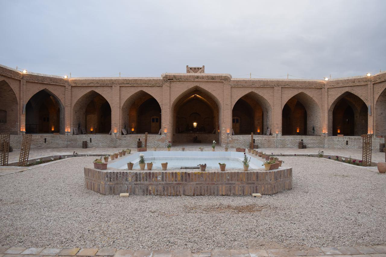 اجاره بوم گردی در طبس مسینا