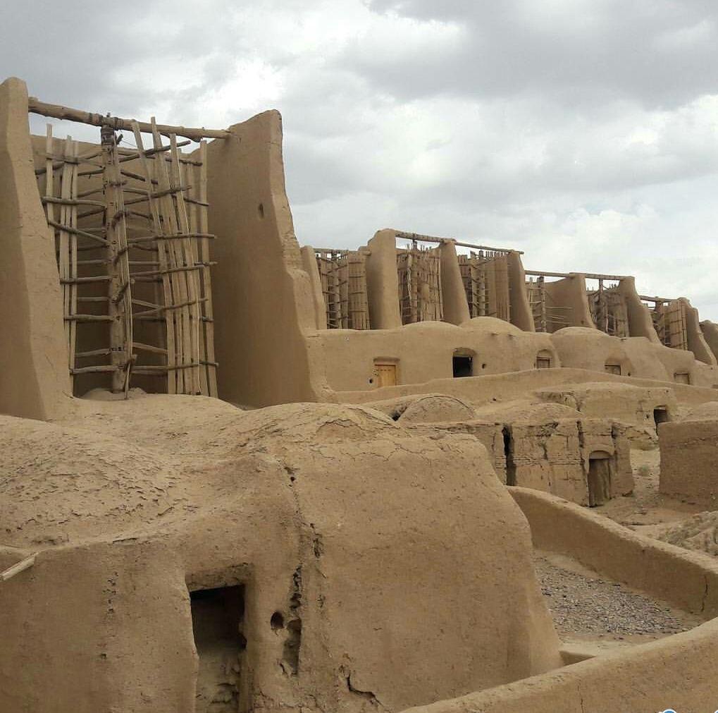 اتاق 103