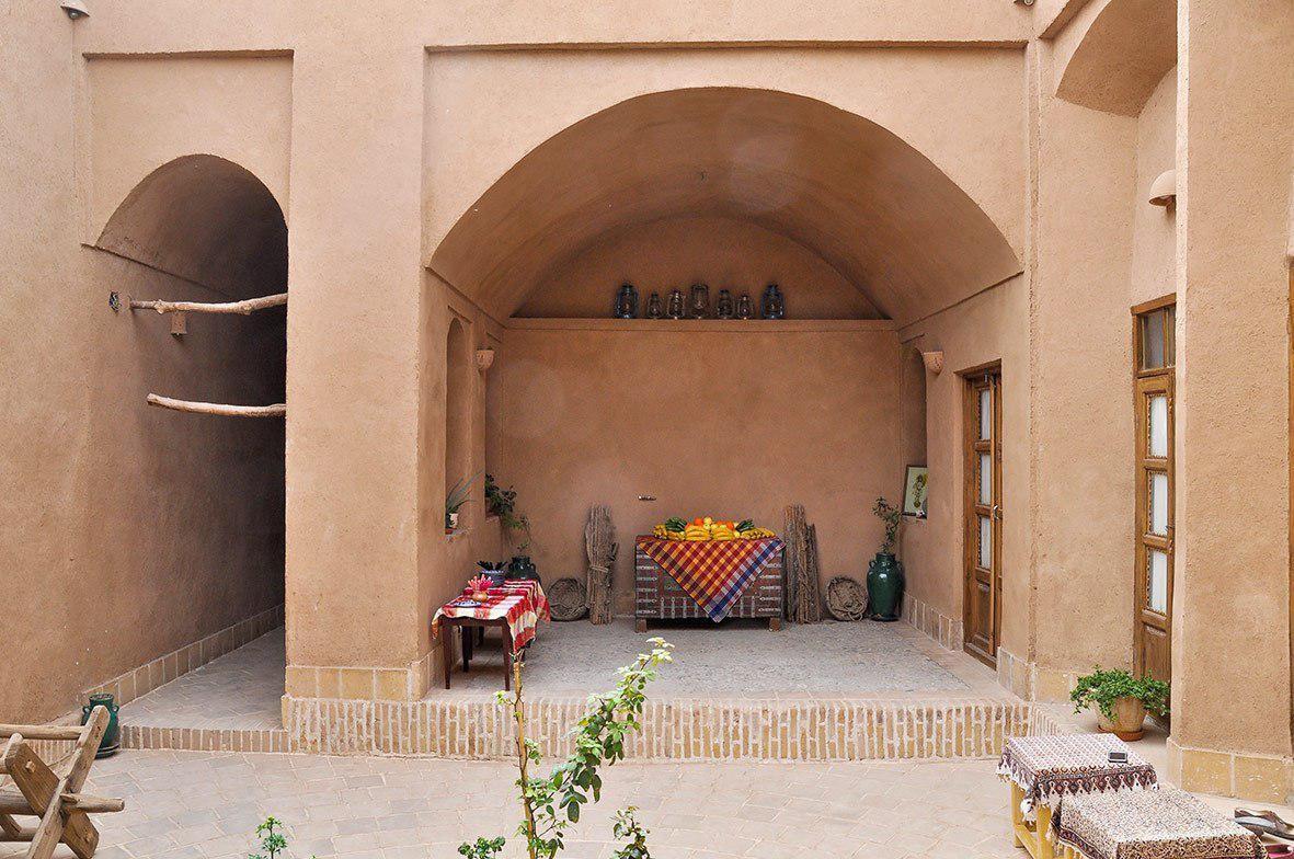 اجاره بوم گردی در زارچ