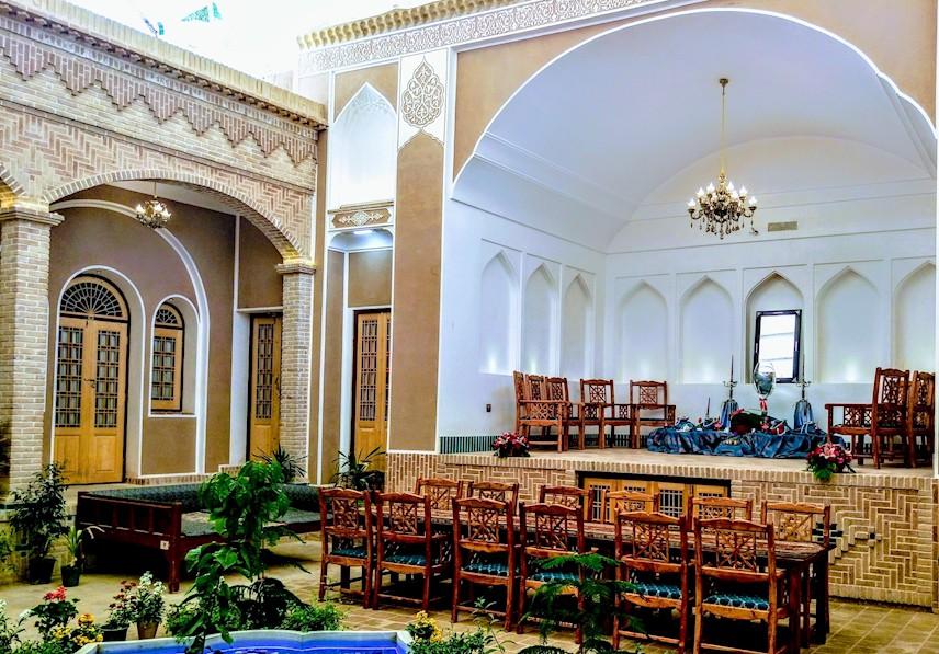 اقامت ارزان قیمت در یزد