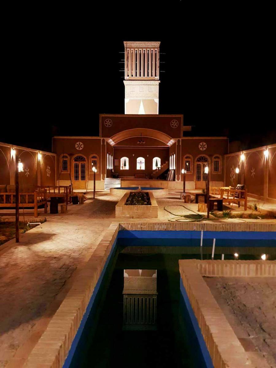 بوم گردی شاهدیه