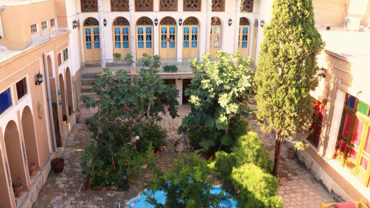 اتاق 2