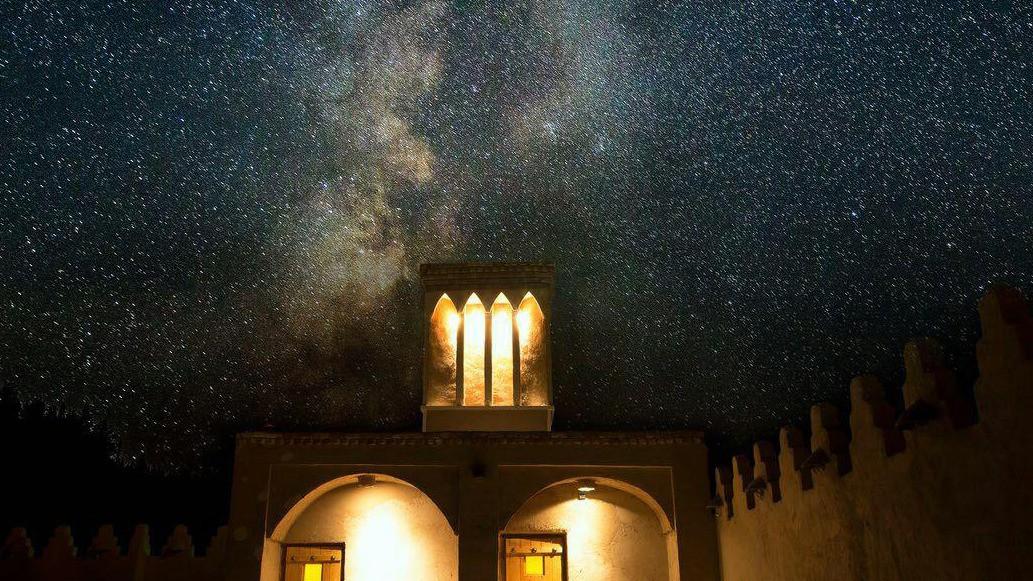 اقامتگاه بوم گردی نگارین خور
