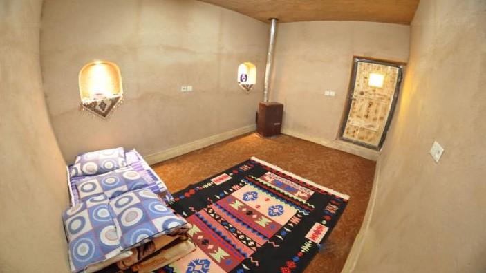 اقامتگاه بوم گردی نگارین خور