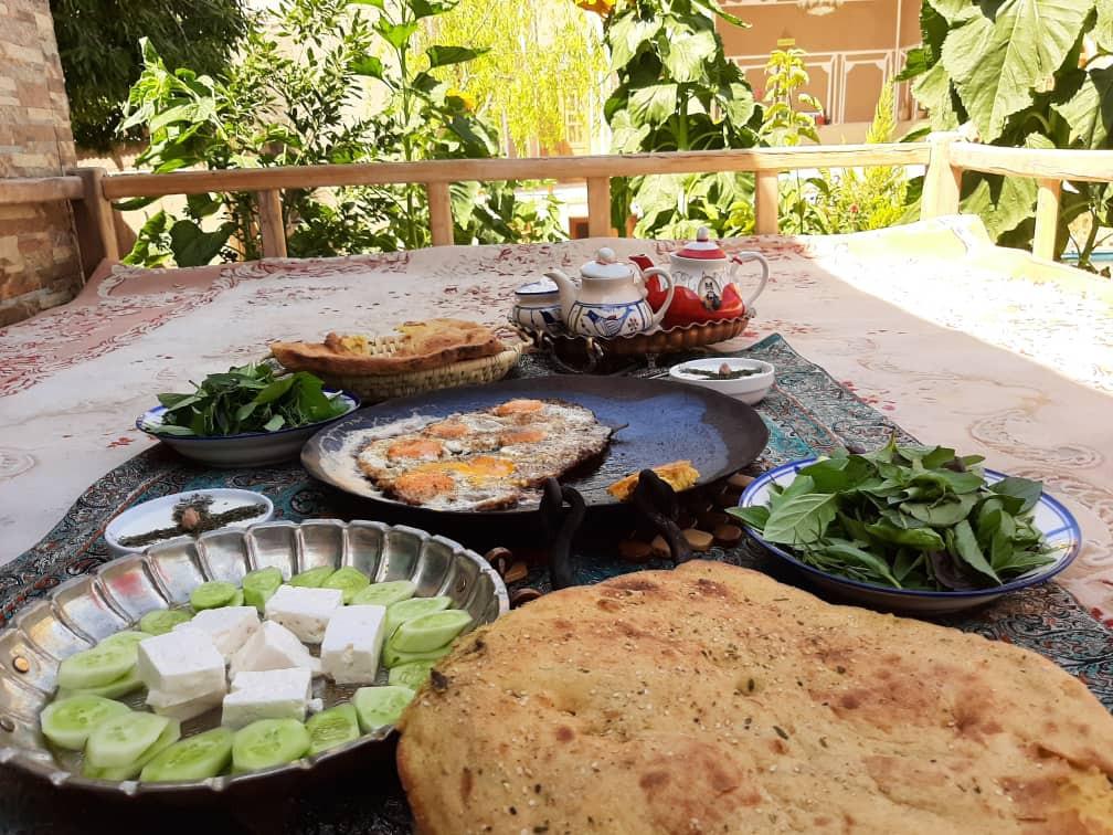 بوم گردی در مهریز یزد