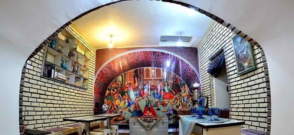 اقامتگاه بوم گردی آمادای همدان