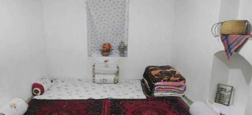 بوم گردی نایبند در طبس