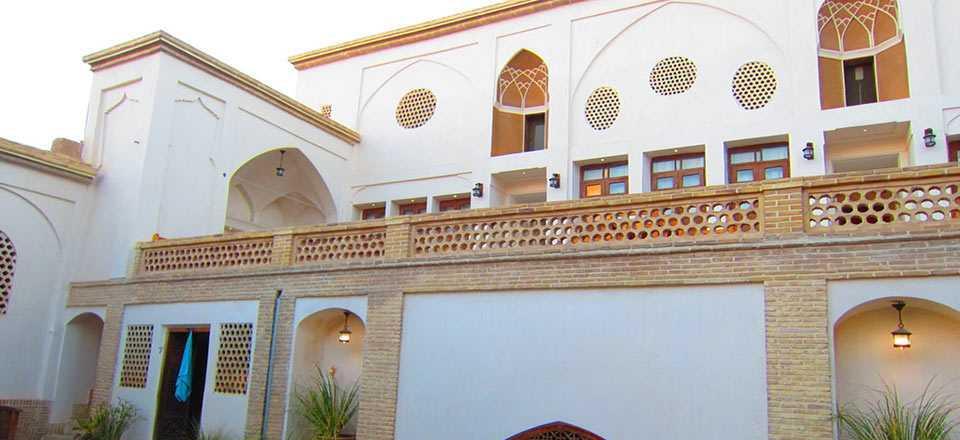 اقامتگاه سنتی خانه تاریخی احسان کاشان