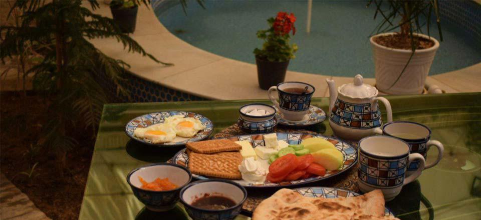 اقامتگاه بوم گردی نقره یزد