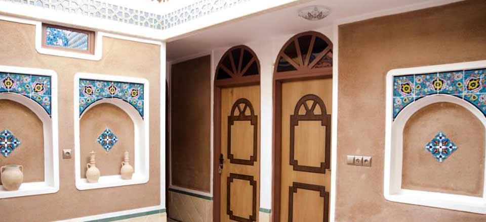 بوم گردی نگار در ورزنه
