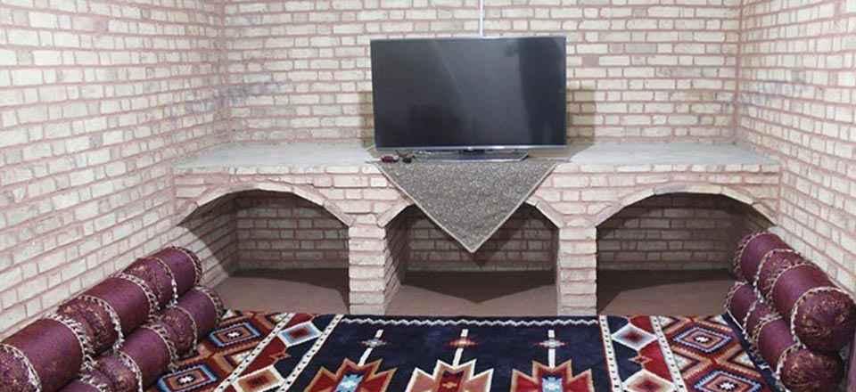 بوم گردی نار تی تی در تفت