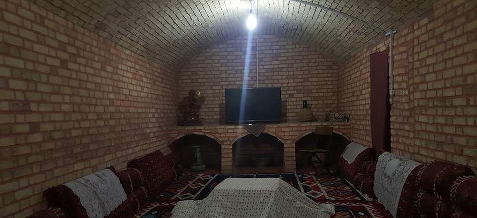 بوم گردی نار تی تی در تفت
