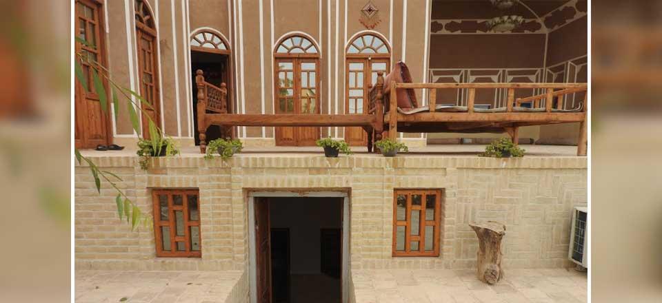 بوم گردی سرای جهانگرد در مهریز