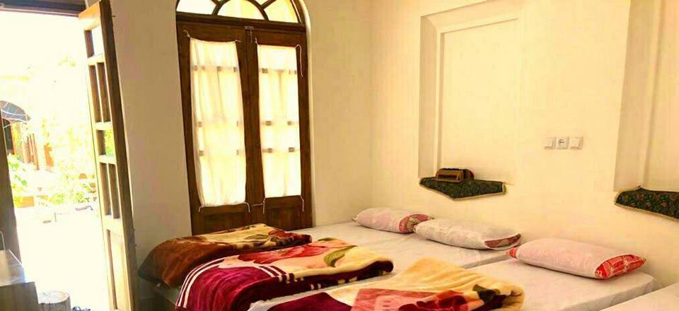 بوم گردی سرای جهانگرد در مهریز