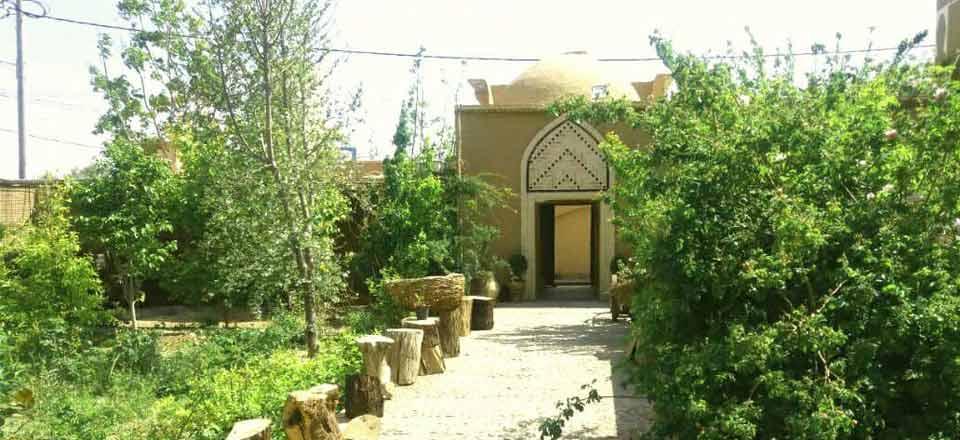 بوم گردی سرای جهانگرد در مهریز