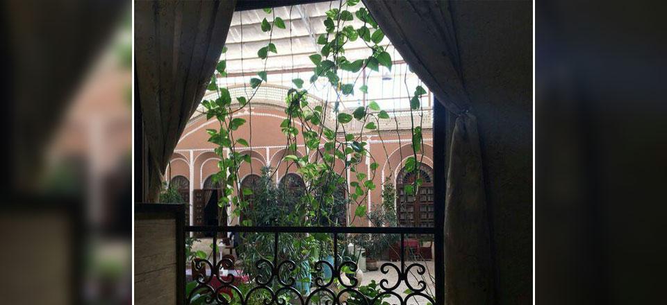 هتل سنتی ادیب الممالک در یزد