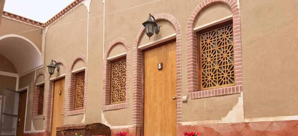 اجاره اقامتگاه بیراهه در خور
