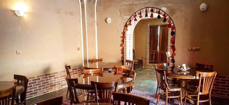 اجاره اقامتگاه بیراهه در خور