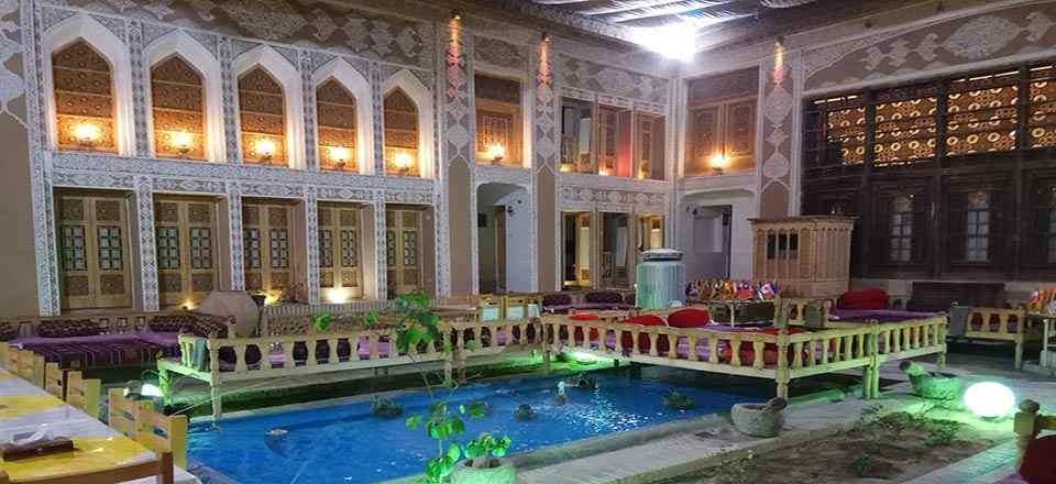 اجاره هتل سنتی ملک التجار یزد
