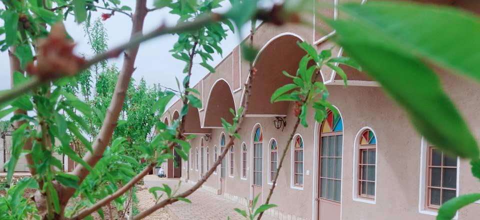 بوم‌گردی ستاره کویر ابوزیدآباد