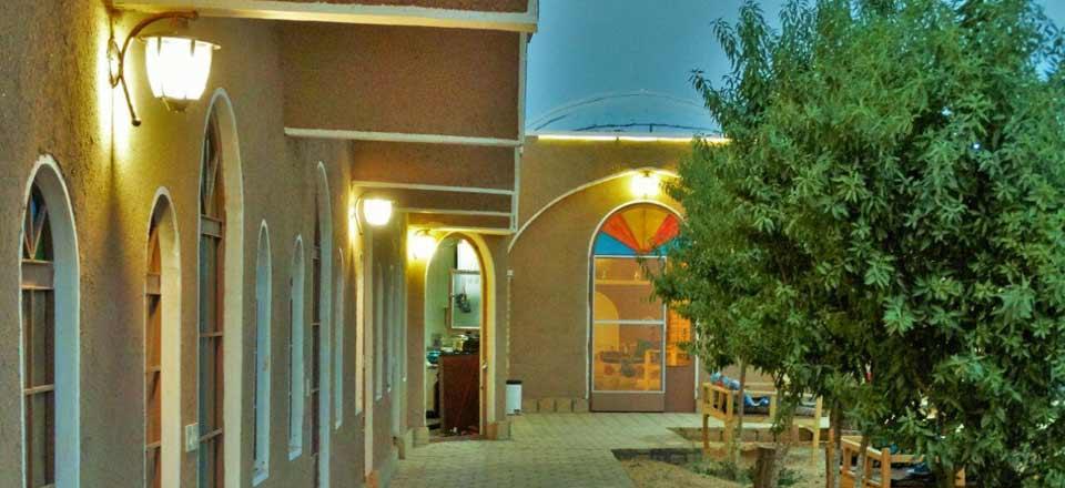 بوم‌گردی ستاره کویر ابوزیدآباد