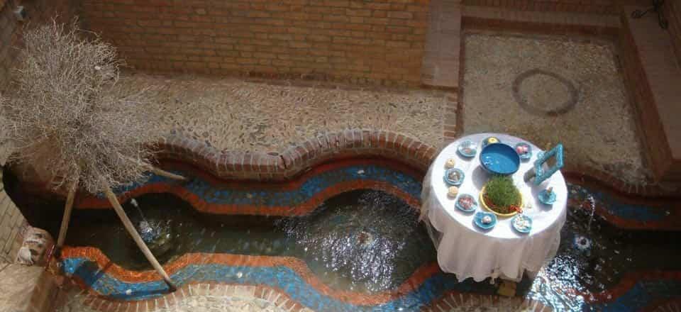 هتل سنتی یه تا در خور و بیابانک