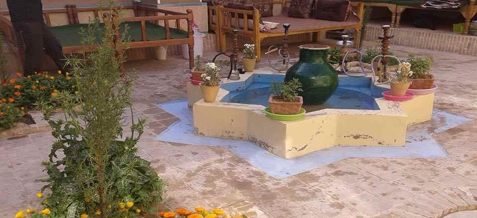 اقامتگاه بوم گردی ورزنه