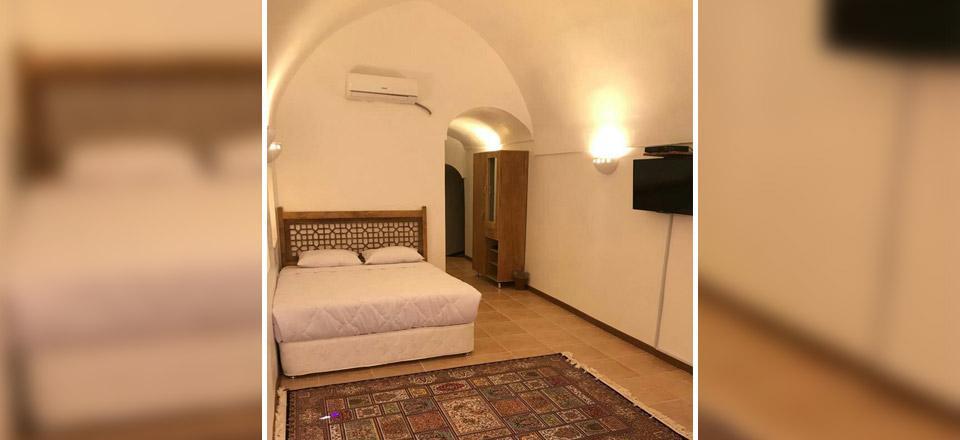 هتل سنتی قلعه وزیر میبد