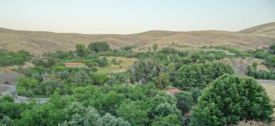 اقامتگاه خانه رنگی در طرقبه