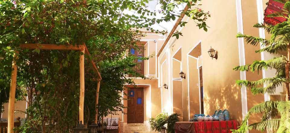 اجاره اقامتگاه سنتی قنات در یزد