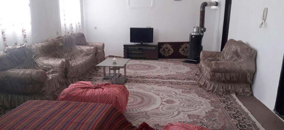 اقامتگاه بوم گردی شیز در تکاب