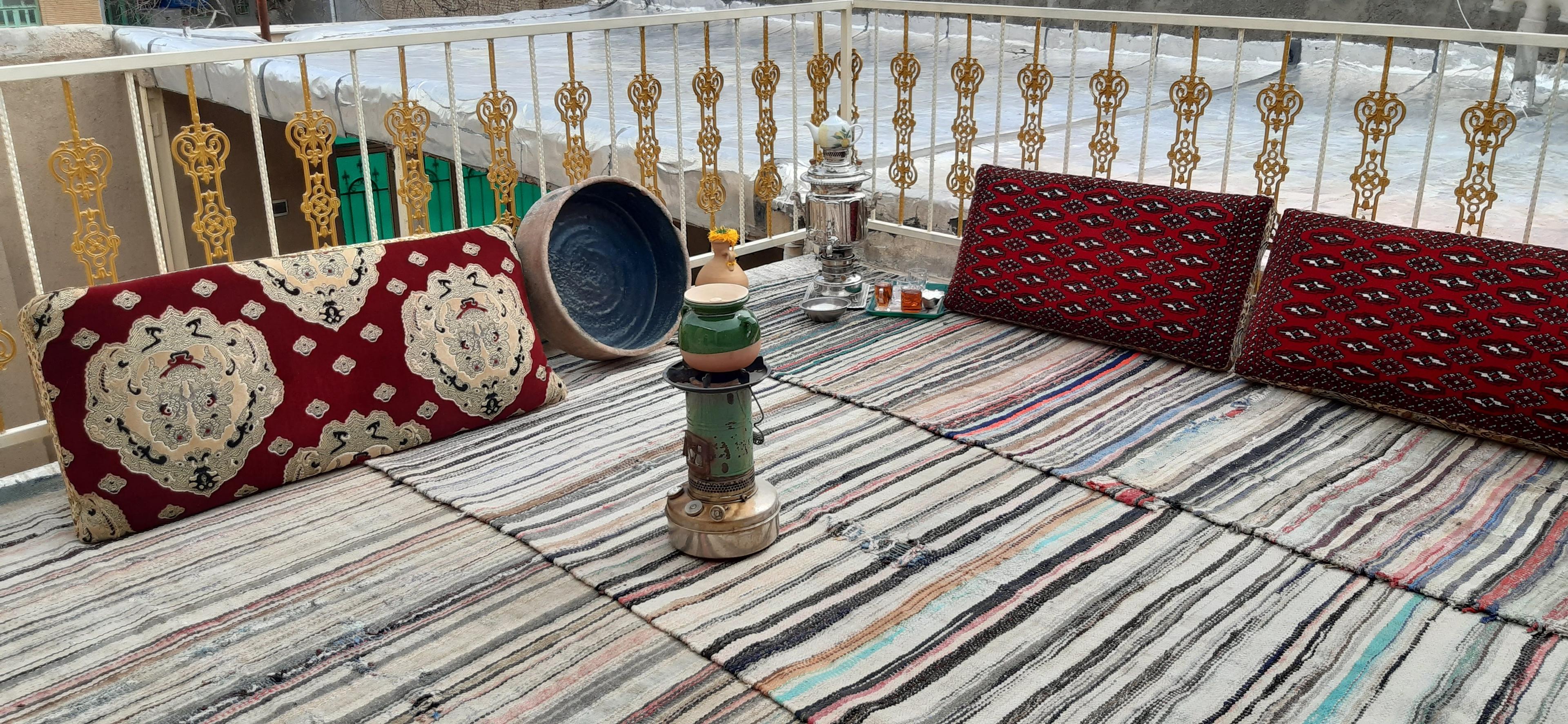اقامتگاه بوم گردی هزاوه