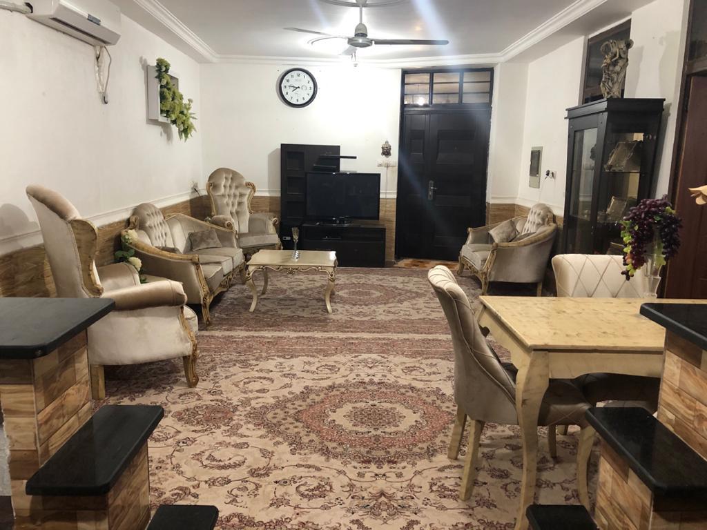 سوئیت اجاره‌ای در بندر گناوه