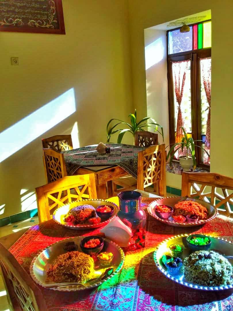 بوم گردی ماه سلطان در شیراز