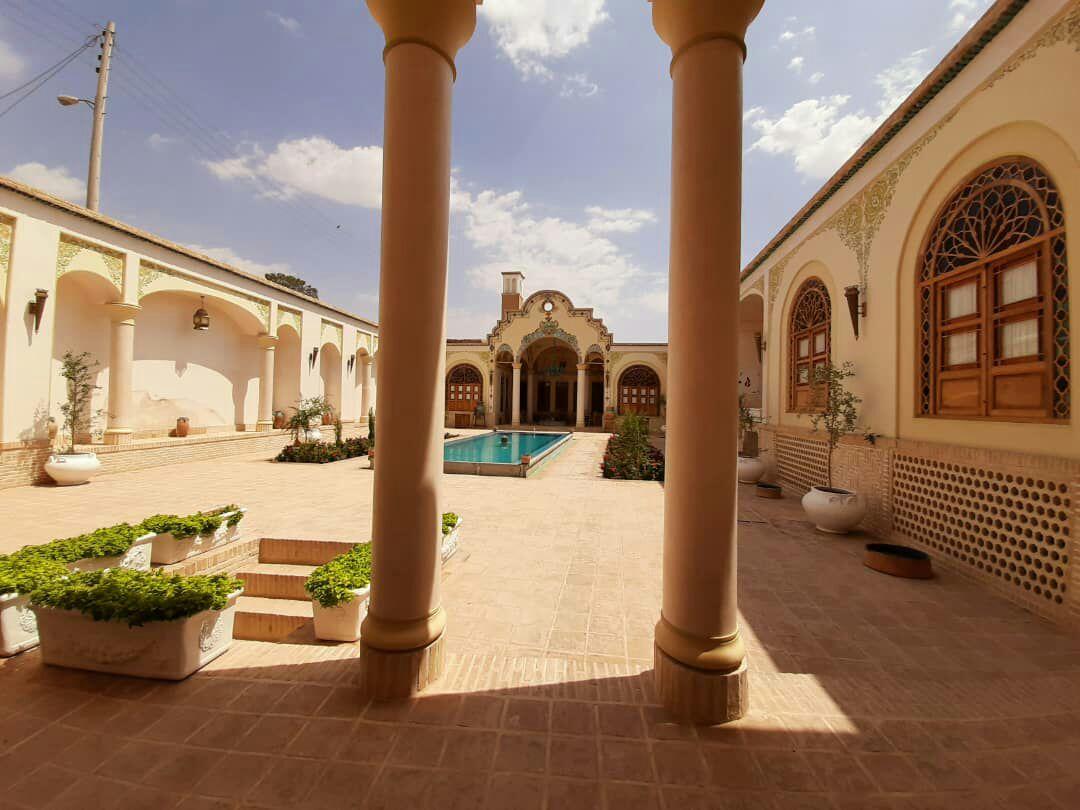 هتل سنتی یاسمین راهب کاشان