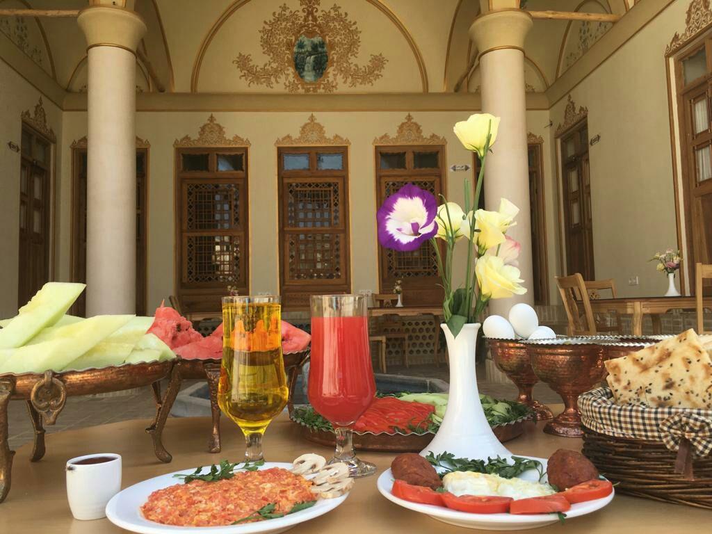 هتل سنتی یاسمین راهب کاشان