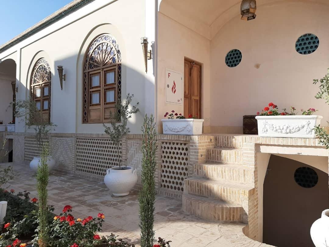 هتل سنتی یاسمین راهب کاشان