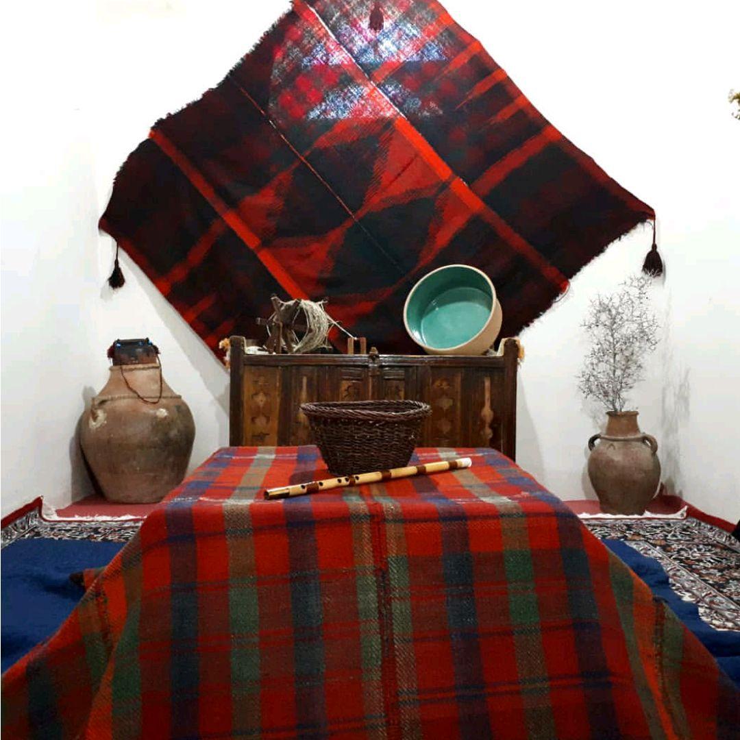 اقامتگاه بوم گردی زران در صحنه